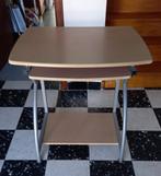 PC-kast (breedte 60 cm x diepte 50 cm x hoogte 8), Ophalen, Zo goed als nieuw