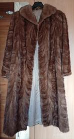 Bontjas in nerts, Enlèvement, Comme neuf