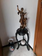 Siertafel, Enlèvement