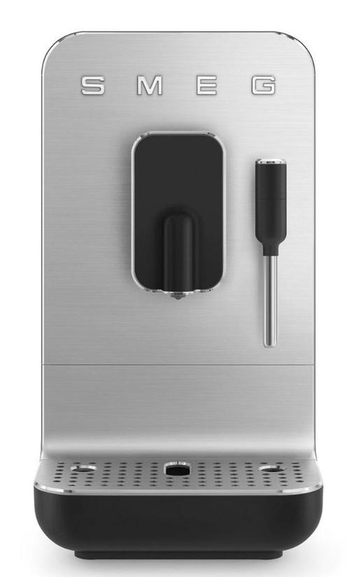 SMEG volautomatisch koffiemachine, Elektronische apparatuur, Koffiezetapparaten, Nieuw, Koffiebonen, Koffiemachine, Stoompijpje