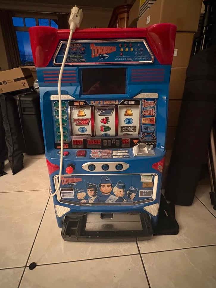 Japanse pachislo-kast THUNDERBIRDS, Collections, Machines | Machines à sous, Utilisé, Enlèvement