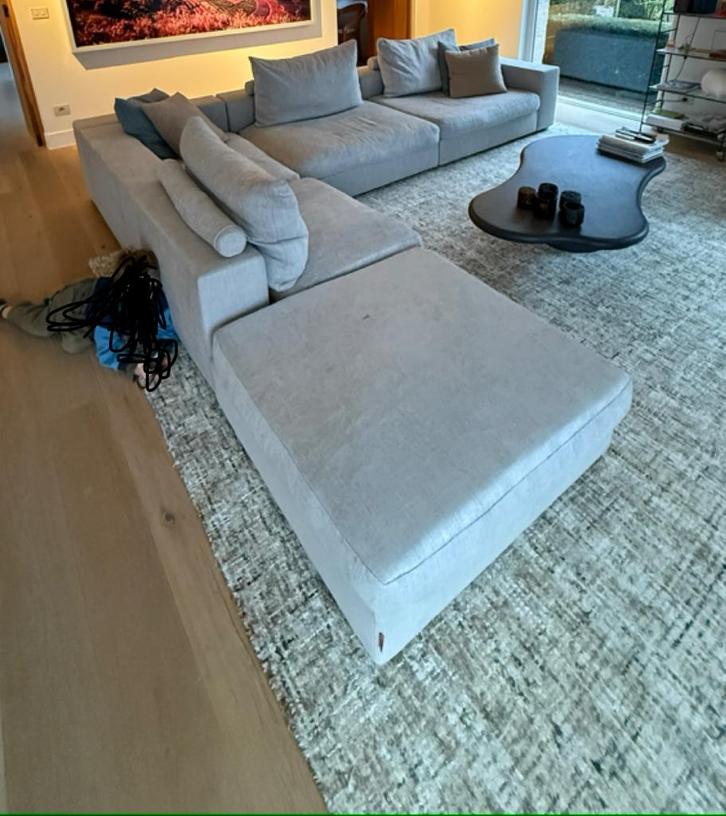 Flexform zetel Groundpiece Hoekbank met poef NP €18.332, Huis en Inrichting, Zetels | Zetels, Gebruikt, Hoekbank, Vierpersoons of meer