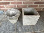 Twee betonnen bloempotten voor €5, Enlèvement, Utilisé