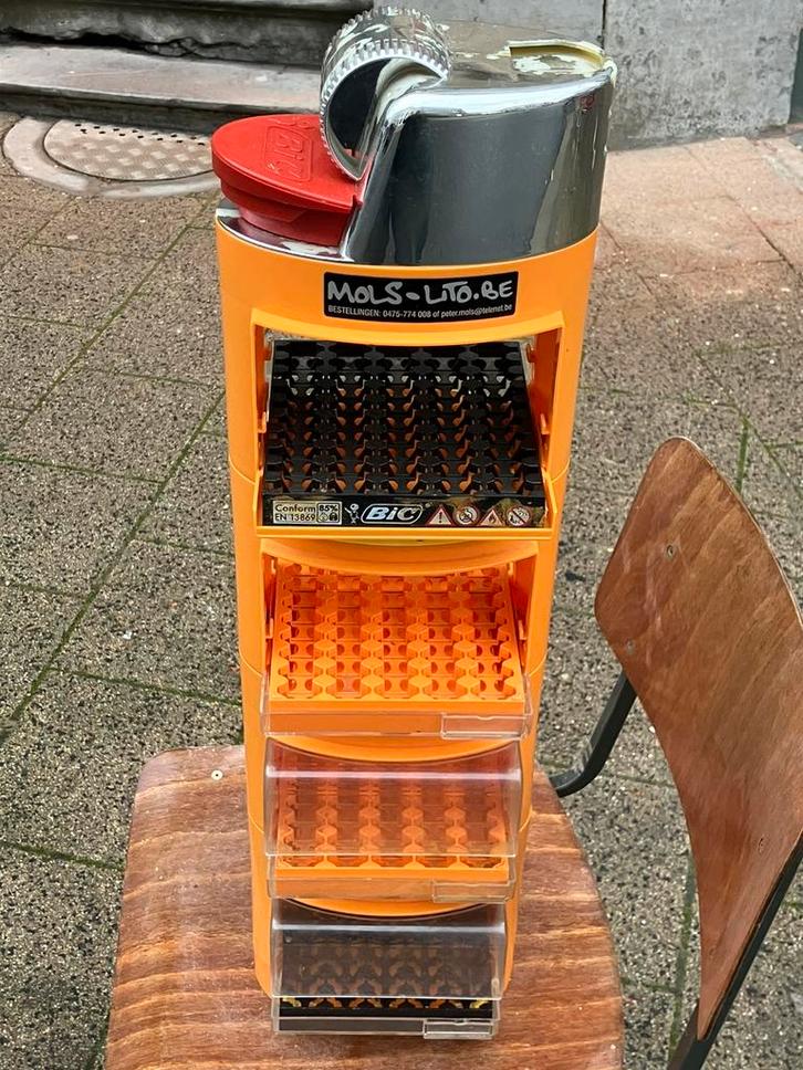 Bic Display, voor Winkel of Liefhebber, Verzamelen, Rookartikelen, Aanstekers en Luciferdoosjes, Zo goed als nieuw, Ophalen