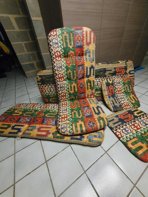 VINTAGE KLEURRIJKE KUSSENS V. TUINSTOELEN 4 GROTE/2 KL. 65 E, Tuin en Terras, Tuinmeubel-accessoires, Zo goed als nieuw, Ophalen
