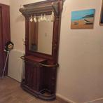 Antieke kapstok, Enlèvement