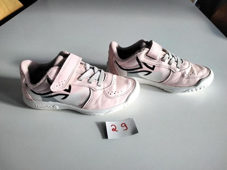 Chaussures baskets enfants scratchs ARTENGO/ Pt. 29, Enfants & Bébés, Vêtements enfant | Chaussures & Chaussettes, Utilisé, Chaussures