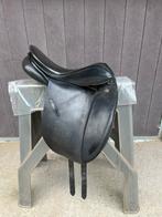 Stubben pony dressuur zadeltje 15 inch, Dieren en Toebehoren, Ophalen, Zo goed als nieuw, Dressuur