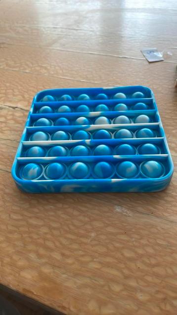 Pop-it beschikbaar voor biedingen