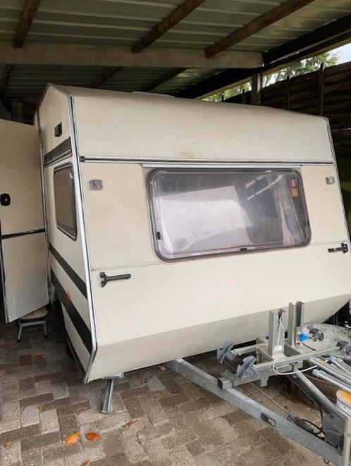Opgeknapte CARAVAN met complete kampeeruitrusting, Caravans en Kamperen, Caravans, Particulier, tot en met 3, 500 - 750 kg, Chateau