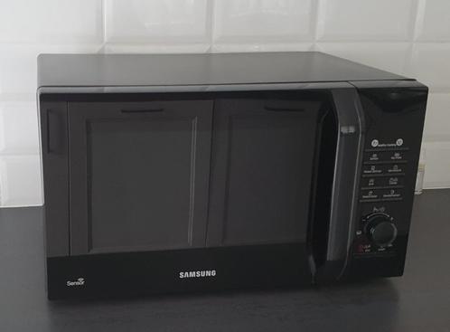 Micro-ondes grill Samsung 28L, Electroménager, Micro-ondes, Utilisé, Enlèvement