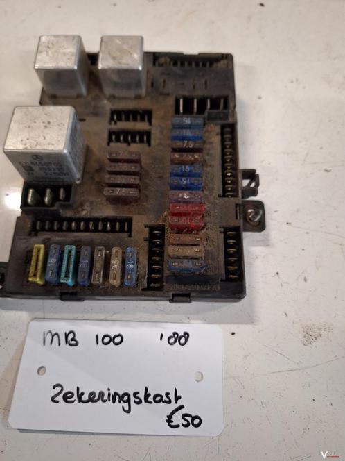 MB 100 2.4D zekeringskast '88, Auto-onderdelen, Elektronica en Kabels, Gebruikt, Ophalen of Verzenden