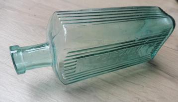WO1, Ieper, Brits glaswerk "POISONOUS" bodemvondst 1914-1918 beschikbaar voor biedingen