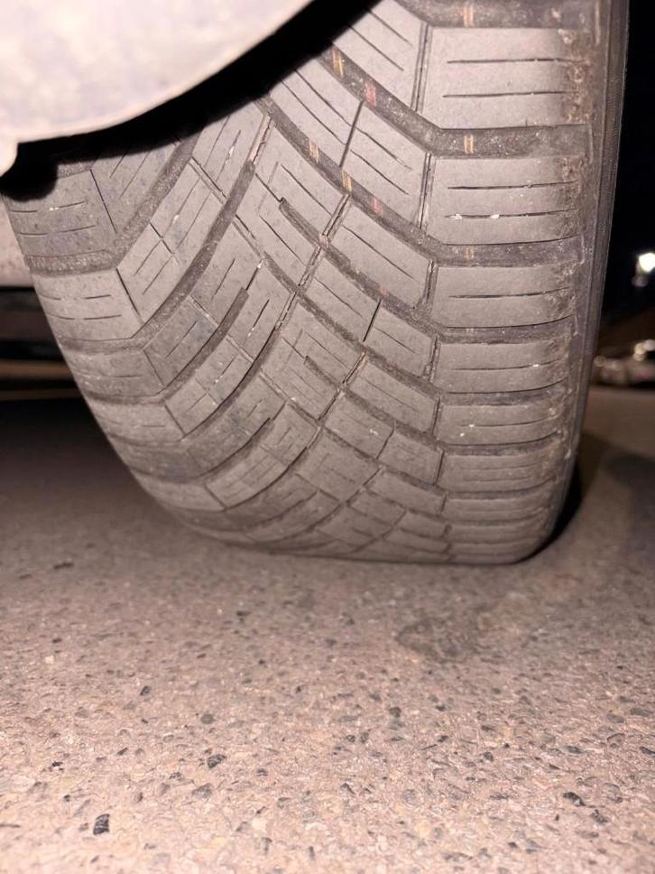 Set Continental 225/40 R18 AllSeasonContact 2, Auto-onderdelen, Banden en Velgen, Band(en), All Season, 18 inch, 225 mm, Personenwagen