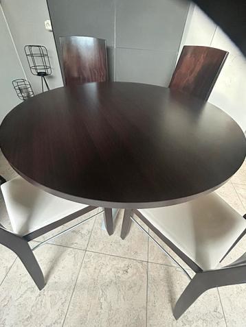 Ronde tafel op ijzeren voet 110cm diameter beschikbaar voor biedingen