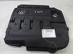 CACHE MOTEUR Volkswagen Passat (3G2) (01-2014/-), Autos : Pièces & Accessoires, Moteurs & Accessoires, Utilisé, Volkswagen