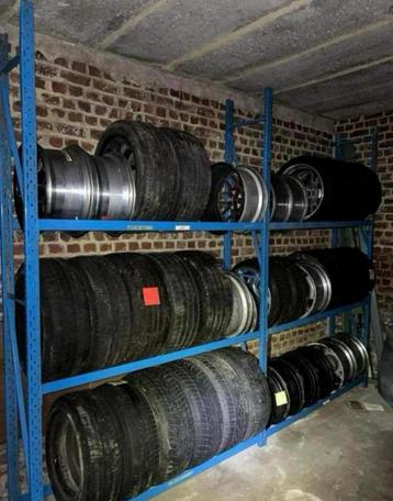 Superbe lot de rack a pneu et jantes beschikbaar voor biedingen