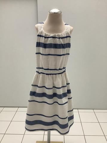 Kleedje 12 jaar. Mayoral. Van een kind en nieuw gekocht. beschikbaar voor biedingen