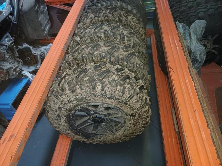 4 bighorn terreinbanden met velg voor polaris rzr, Motoren, Quads en Trikes, Ophalen