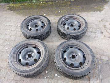 Winterbanden op stalen velg (Peugeot 5008) beschikbaar voor biedingen