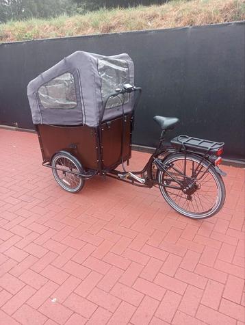 Zonix Elektrische bakfiets nieuwe batterij jaar garantie  beschikbaar voor biedingen