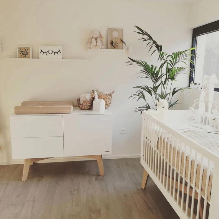 Meegroeibed met bijpassende commode kidsmill, Kinderen en Baby's, Kinderkamer | Commodes en Kasten, Zo goed als nieuw, Commode