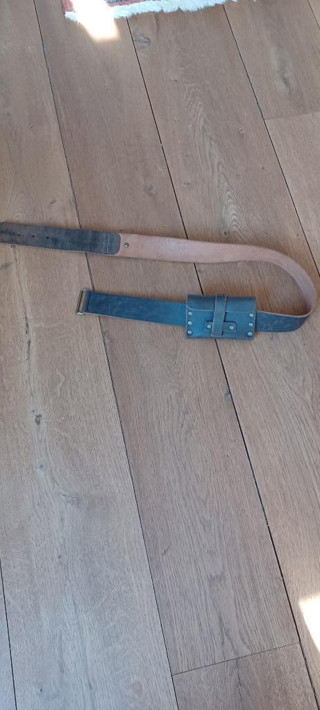 Nieuwe lederen riem, Kleding | Dames, Riemen en Ceinturen, Nieuw, Tailleriem, 80 tot 90 cm, 3 tot 5 cm, Zwart, Echt leder, Ophalen of Verzenden