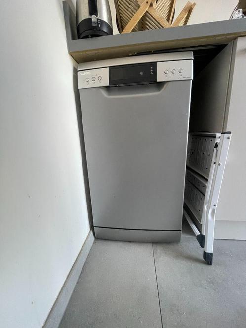 Valberg 45cm vaatwasser, Elektronische apparatuur, Vaatwasmachines, Gebruikt, Inbouw, 85 tot 90 cm, Minder dan 45 cm, Minder dan 10 liter
