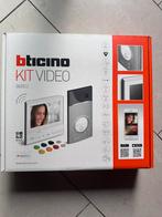 Bticino video-intercomset met wifi. nieuw, Huis en Inrichting, Deurbellen, Ophalen, Ingebouwde camera, Nieuw, Bedraad