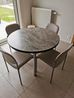 Keukentafel met stoelen Beschikbaar zolang zoekertje online, Ophalen, Zo goed als nieuw