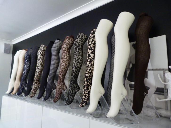 14 x Paspop benen op statief - nylon kousen display, Diversen, Rommelmarktspullen, Gebruikt, Ophalen