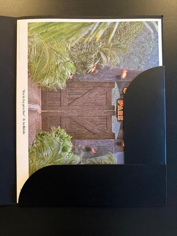 Map met beelden uit de film Jurassic Park beschikbaar voor biedingen