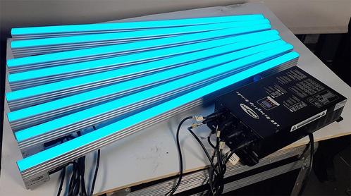 Showtec Octo strip led mk1 tube barre 8x color octostrip, Muziek en Instrumenten, Licht en Laser, Zo goed als nieuw, Ophalen