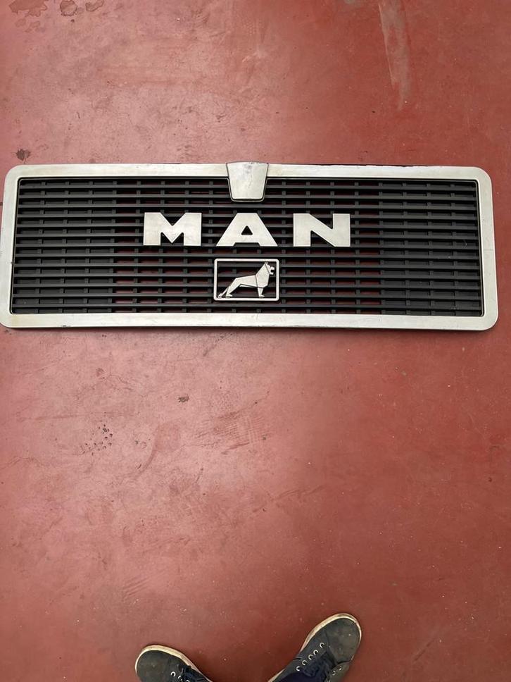 Grille MAN F90 / F2000, Auto-onderdelen, Vrachtwagen-onderdelen, MAN, Carrosserie en Plaatwerk, Gebruikt
