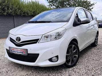 Toyota Yaris 1.33i VVT-i Comfort PANORA/CAMERA/SENSOR/GPS beschikbaar voor biedingen