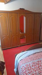 Bed met toebehoren kast en nachtkastje, Huis en Inrichting, Ophalen, Zo goed als nieuw