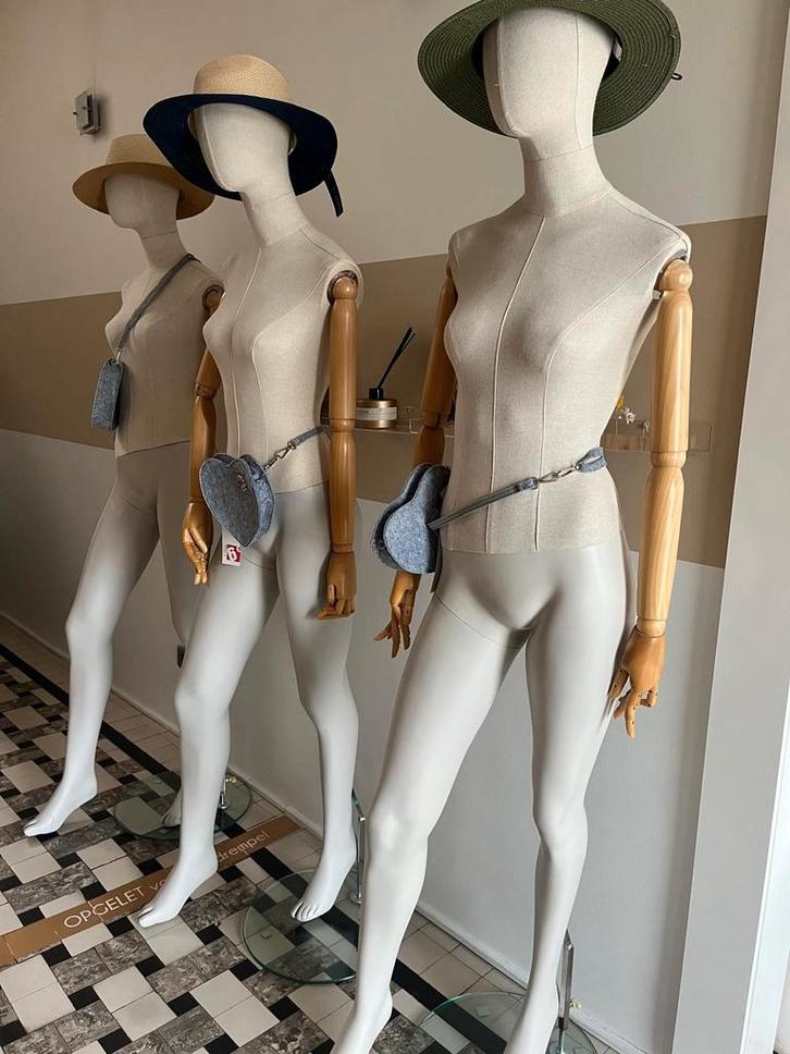 4 etalagepoppen, Zakelijke goederen, Kantoor en Winkelinrichting | Winkel en Inventaris, Ophalen