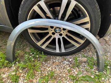 BMW X5 E70 LCI M Sport rechter voorspatbordverlenging beschikbaar voor biedingen