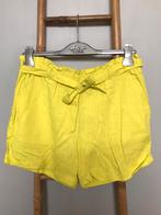 Primark groen/gele fluid short, maat 40., Kleding | Dames, Primark, Zo goed als nieuw
