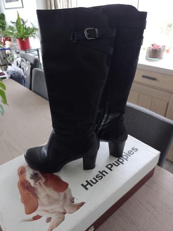 zwarte lederen laarzen HUSH PUPPIES beschikbaar voor biedingen