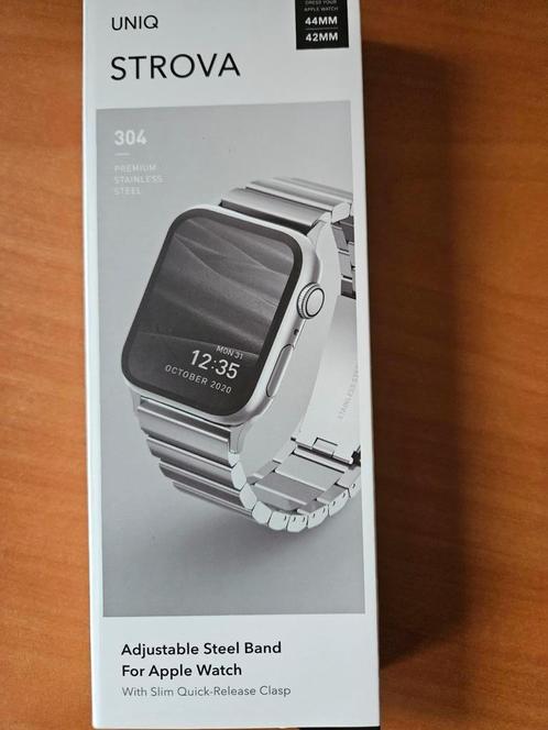 UNIQ Strova Apple Watch roestvrijstalen schakelarmband 44/42, Handtassen en Accessoires, Smartwatches, Nieuw, iOS, Zilver, Ophalen of Verzenden