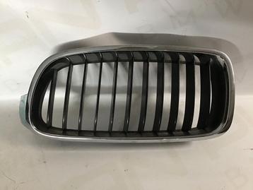 Grille links chroom BMW F30/F31 51137255411 beschikbaar voor biedingen