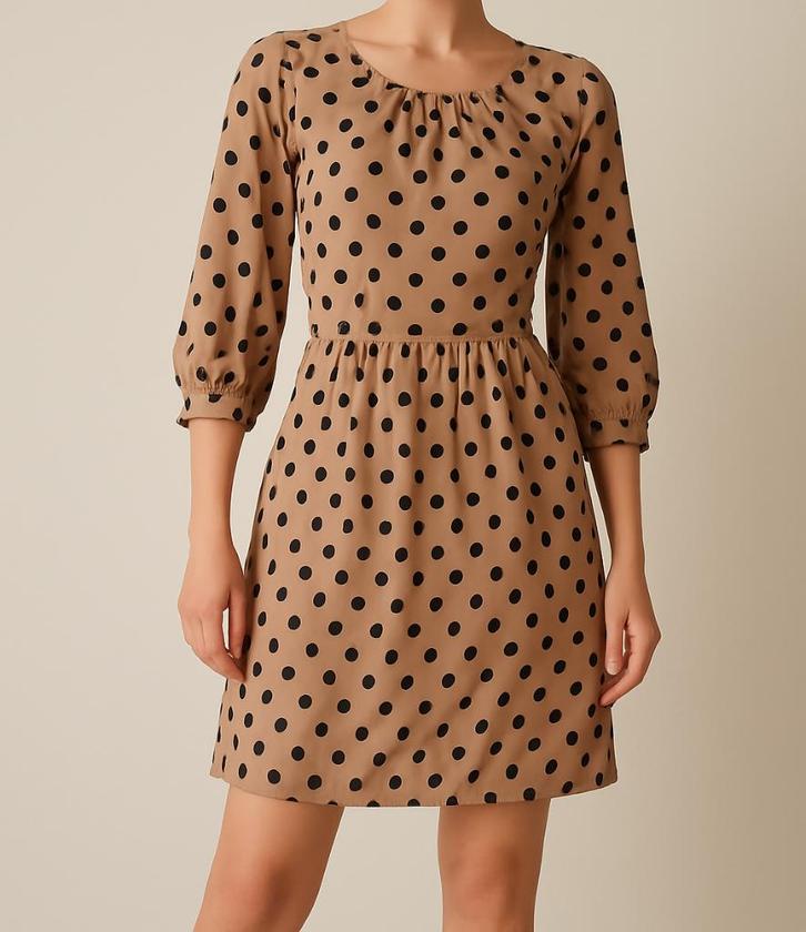 Essentiel Antwerp Zijde Jurk – Maat 36, Kleding | Dames, Jurken, Zo goed als nieuw, Maat 36 (S), Beige, Boven de knie, Ophalen of Verzenden