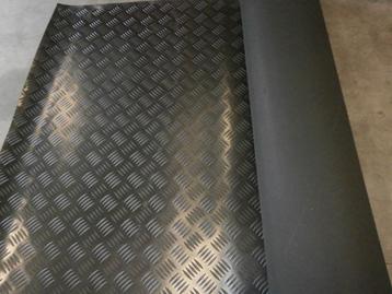 Traanplaat rubber beschikbaar voor biedingen