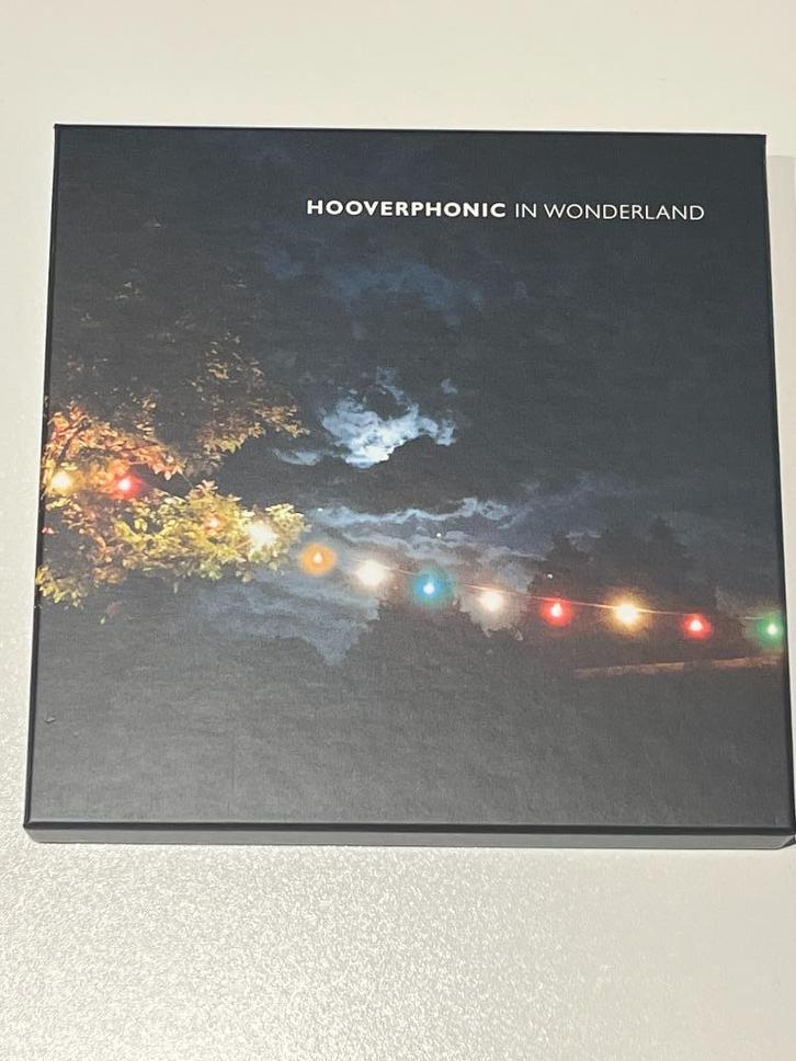 Hooverphonic - In Wonderland (5 x vinyl, 7"), Cd's en Dvd's, Vinyl Singles, Gebruikt, Single, Pop, 7 inch, Ophalen of Verzenden