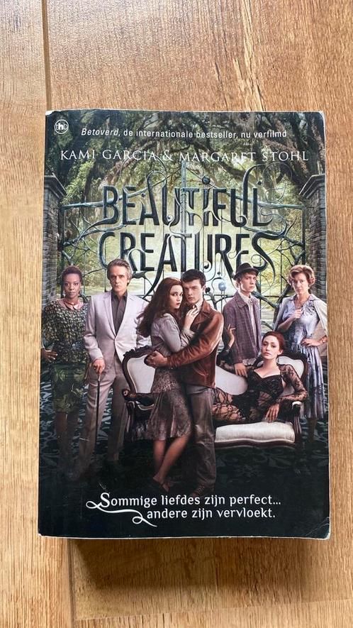Margareth Stohl - Beautiful creatures, Boeken, Fantasy, Zo goed als nieuw, Ophalen of Verzenden