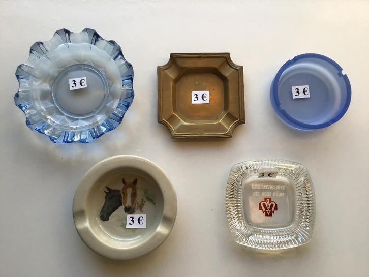 10 asbakken aan slechts 3 euro per stuk, Antiek en Kunst, Curiosa en Brocante, Ophalen of Verzenden