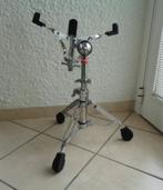 Pied / Support pour 3 bras. Marque: "Stagg HPD-1000"., Muziek en Instrumenten, Standaarden, Ophalen, Zo goed als nieuw, Muziekstandaard