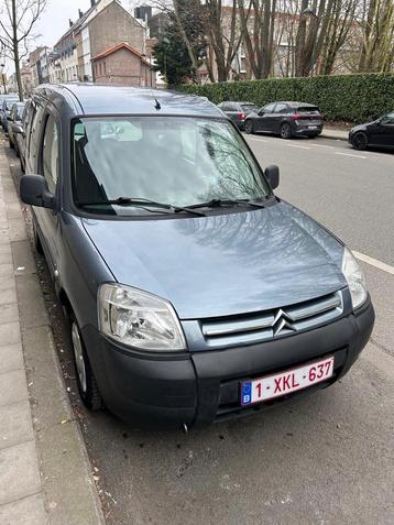 Citroen berlingo, 1,4 essence controle OK, Autos, Argent ou Gris, Achat, 4 portes, Noir