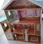 Maison de poupée Kidikraft sans accessoires, traces d'usure, Enfants & Bébés, Jouets | Maisons de poupées, Maison de poupées, Utilisé